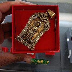 10kt Religious Charm