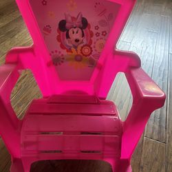Minnie Chair 