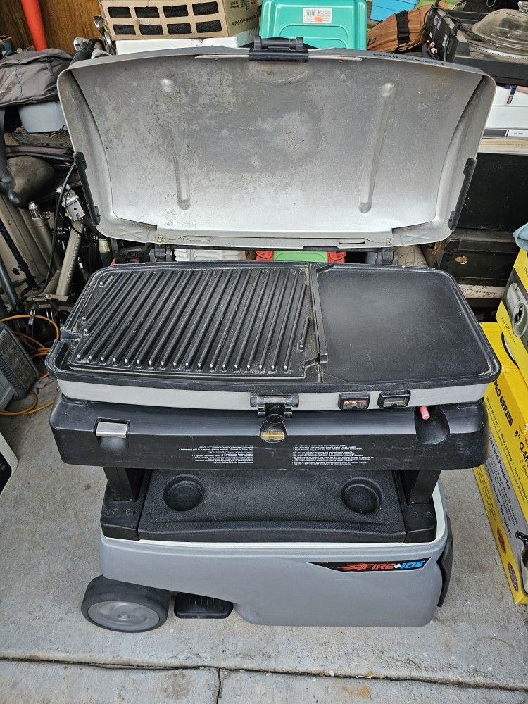 THERMOS GRILL2GO FIRE ICE Grill Cooler Combo Pre owned for Sale in Sacramento CA OfferUp
