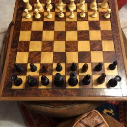 Artisanal Maroccan chess board handmade