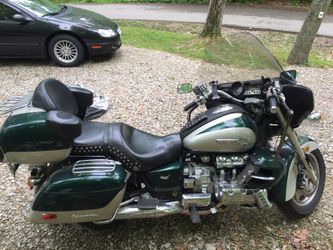 1999 Honda Valkyrie 1520Cm. Low Miles like new condition very well taken care of
