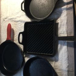 Cast iron Frying pans wagners 1891 original Lodge USA panFour in total good condition season well
