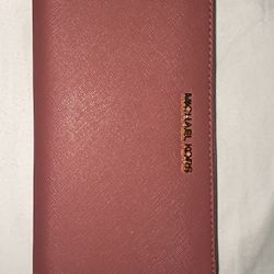 Michael Kors Pink Wallet 