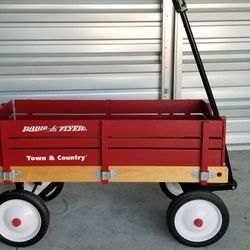 Barely Used RadioFlyer Town &Country 