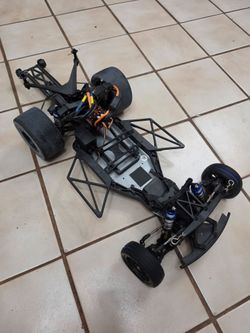 Rc car needs control and two taires