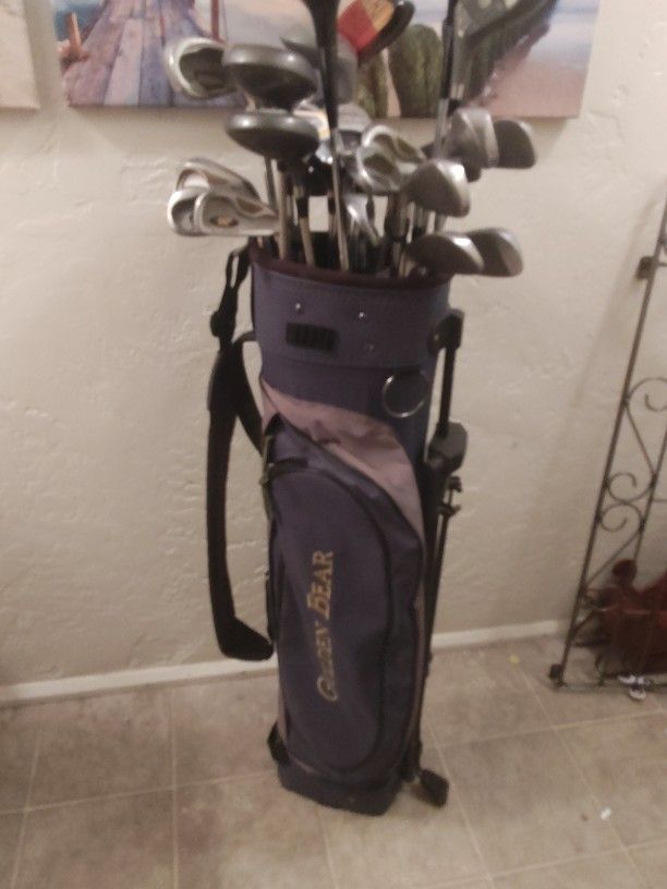 Vintage Golden Bear Golf Bag 