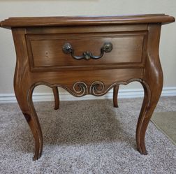 Ethan Allen French Provincial Wood End Table / Nightstand – 1 Drawer