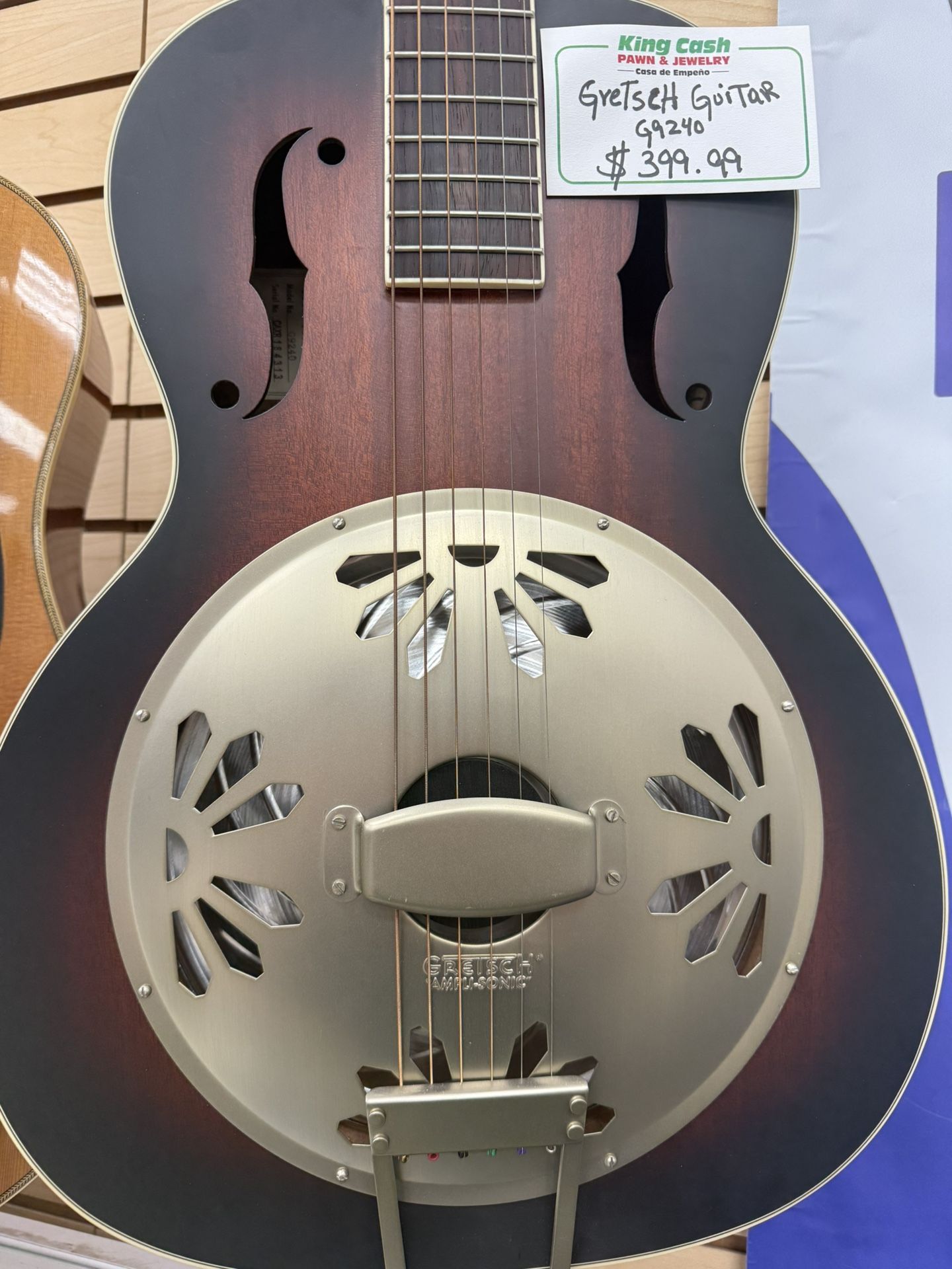 GRETSCH GUTIAR
