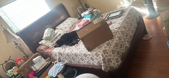 Bed set (real wood)