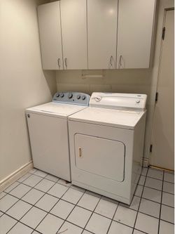 Whirlpool Washer + Kenmore Gas Dryer Set
