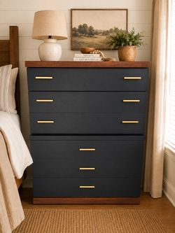 Mid Century Modern Wood dresser
