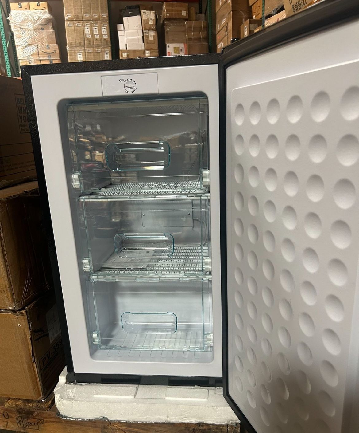 2.8 cu. ft. Manual Defrost Upright Freezer in Black