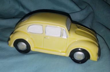 Rare Vintage Antique Yellow Ceramic Volkswagon  VW Bug Lint Brush ( Great Cars )