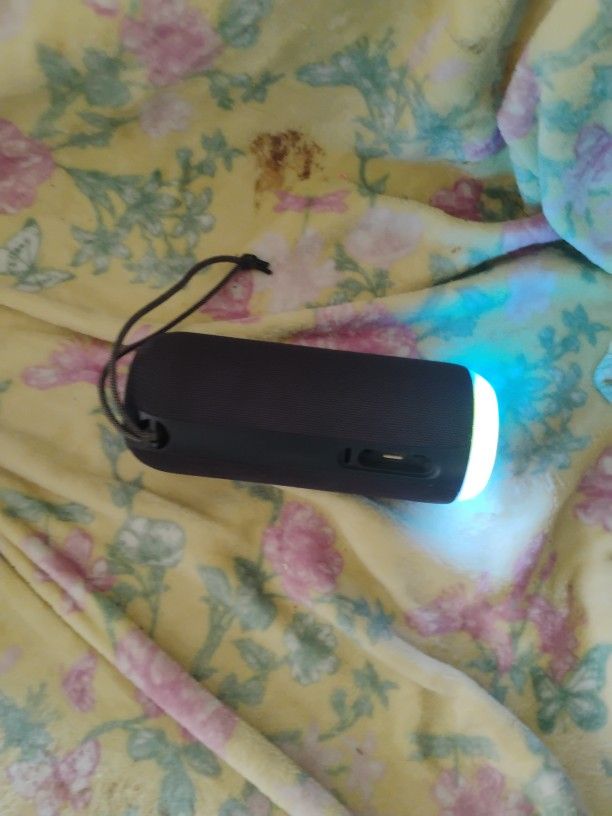 Onn Rugged Wireless Bluetooth Speaker( Hardly Used)
