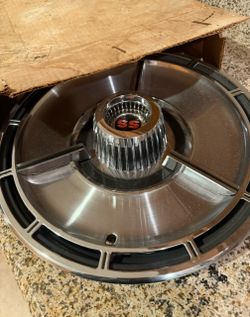 NOS 1964 Impala SS Hubcaps (4)