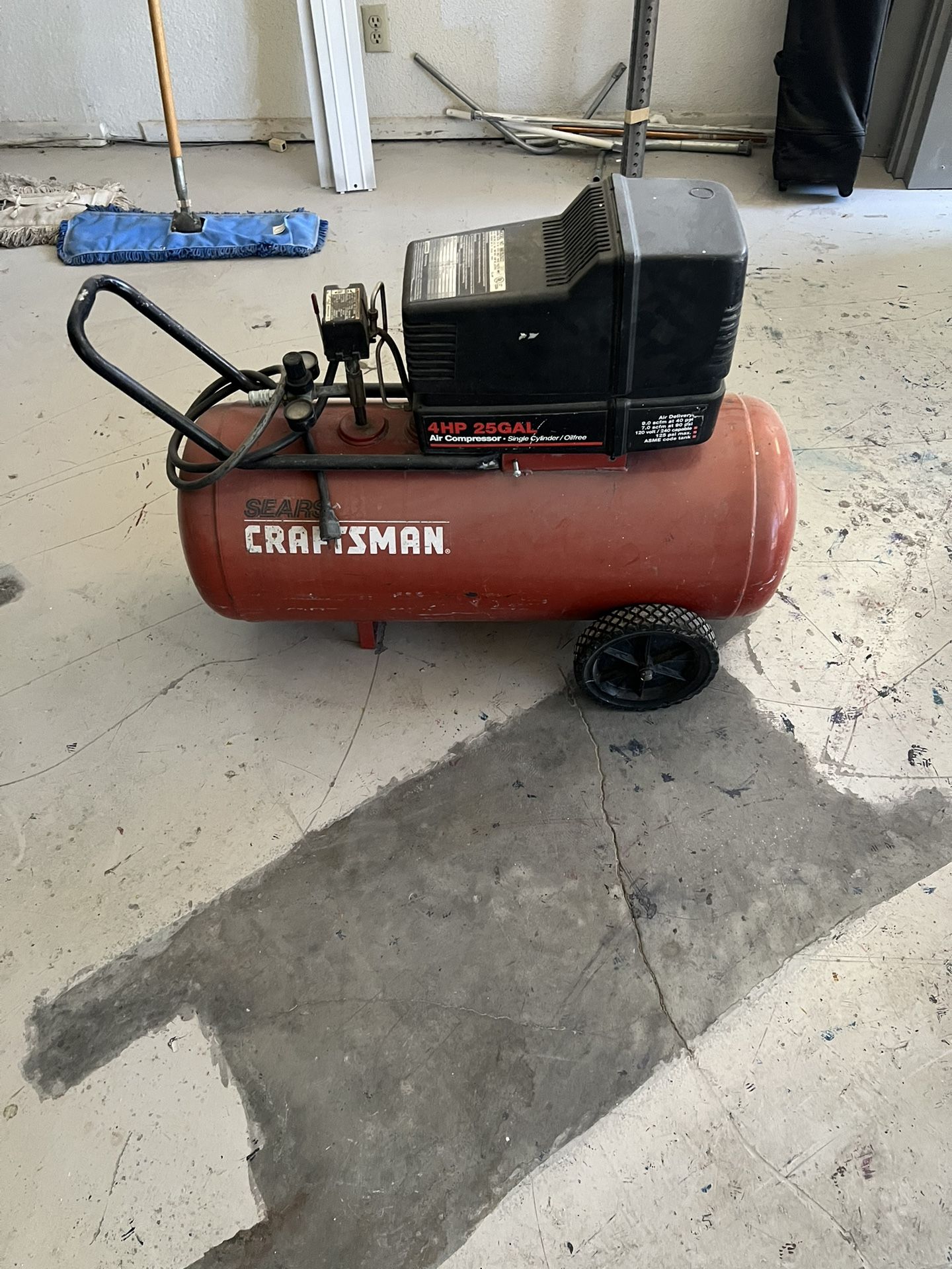 Craftsman air compressor 4hp 30 Gal.