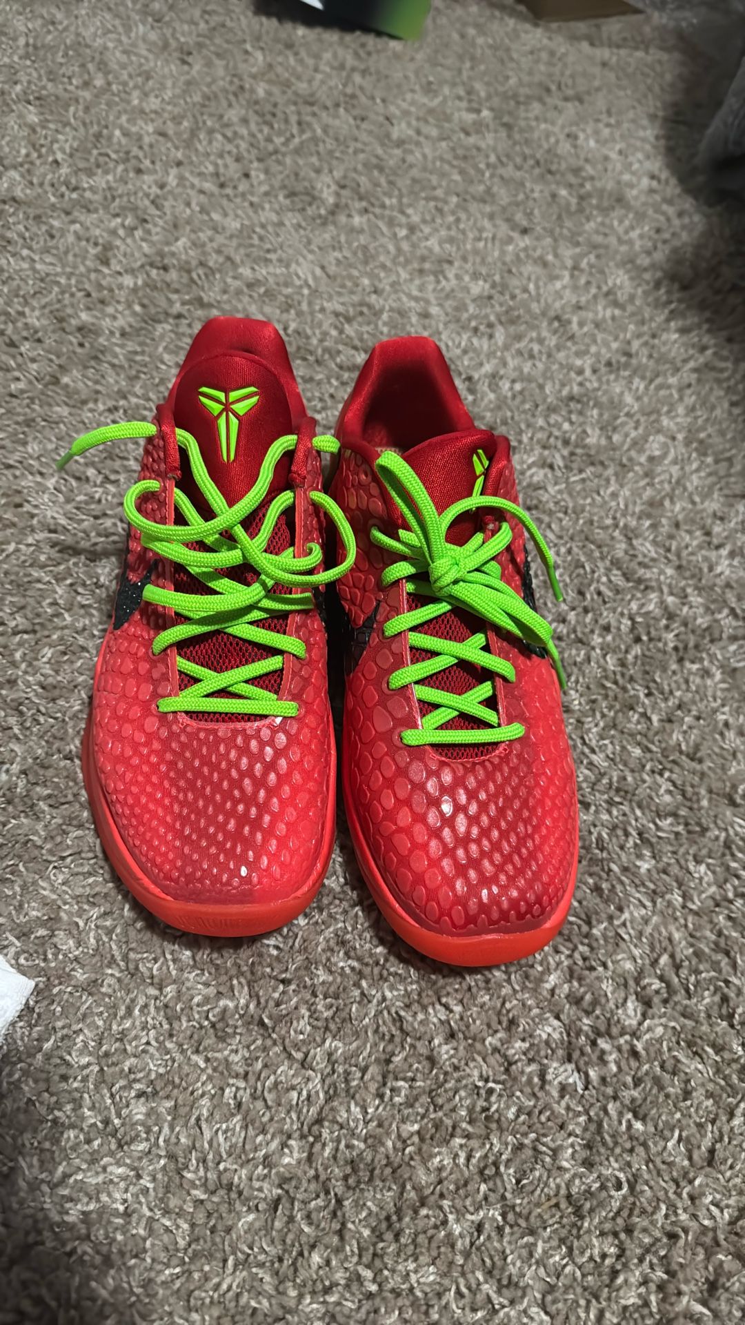 Kobe Reverse Grinches Size 6.5