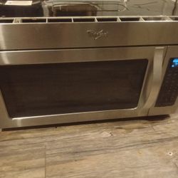 Whirlpool Microwave Oven Range $200