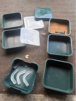 VermiHut Plus 5-Tray Worm Compost Bin