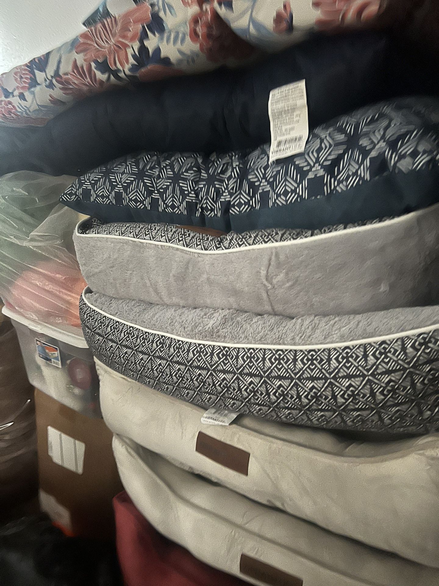 Dogs Beds Large ,30 Medium25, Small10 Couch Pillows 10 , Chair 10