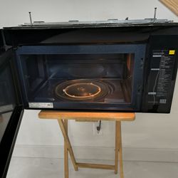 Samsung Over-the-Range Microwave Oven