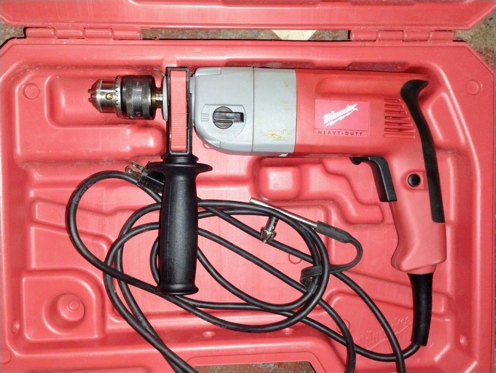Milwaukee 1/2" Hammer Drill