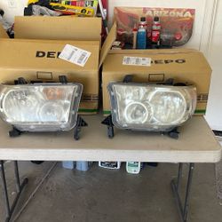 Tundra headlights 