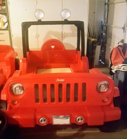 Little Tikes Jeep Wrangler toddler to Twin convertible bed for Sale in  Glendale, AZ - OfferUp