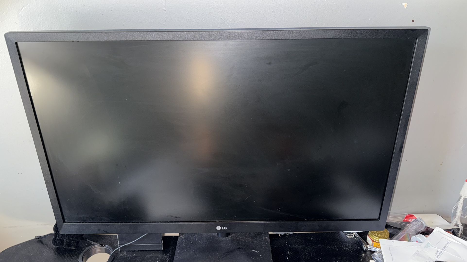 LG 27” Gaming monitor