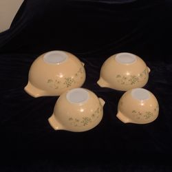 Pyrex Cinderella  Set.  . “Shenandoah”