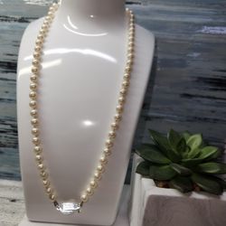 #2310, TALBOTS FRESHWATER PEARLS NECKLACE, 18"IN, GREAT CONDITION