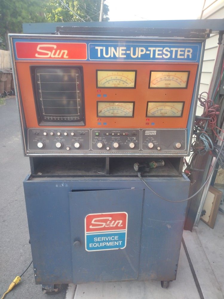 Vintage SUN Engine Analyzer // Commercial Automotive Mechanic Shop Vehicle Tune Up Tester
