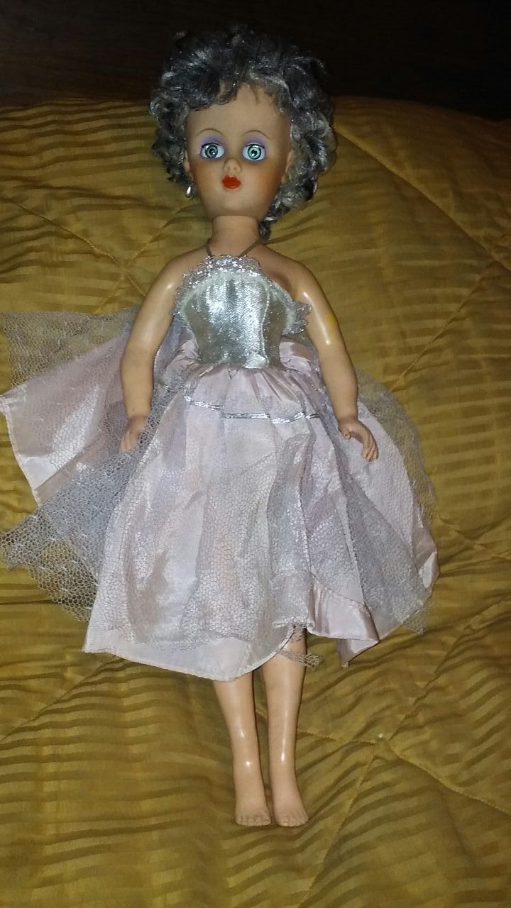 Miss Revlon rare gray hair doll