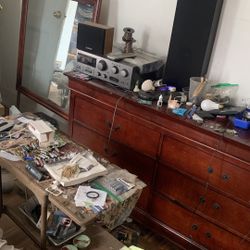 Quality Wood 6 Drawers Dresser With Mirror 