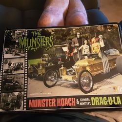 Munsters Mod3ls