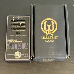 Walrus Audio Fundamental Series Chorus Effects Pedal - Black