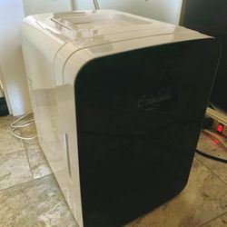 Cooluli 10L Mini Fridge / Portable Thermoelectric Cooler 