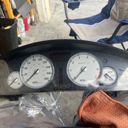 2008 Chrysler Srt8 Cluster 