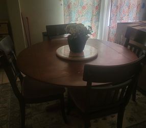 Table and 6 chairs
