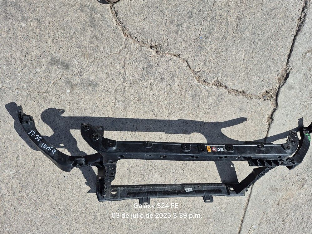 Hyundai Ioniq Radiator Support Oem