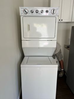 Whirlpool Washer and Dryer Set