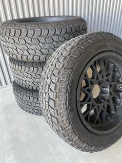 Tundra 5bolt  20" wheels & new 275/60R20 Tires