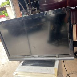 43 Inch Vizio TV HD Not Smart Woke Great. Please Read Description !!!