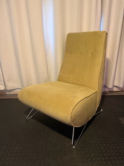 Palliser Modern Lounge Chair – Mustard Yellow – Made in Canada