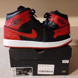 Mens Air Jordan 1 Mid Banned