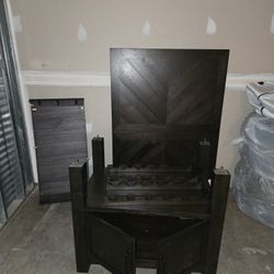 Dinning Room Table 4, With Expander To Sit 7