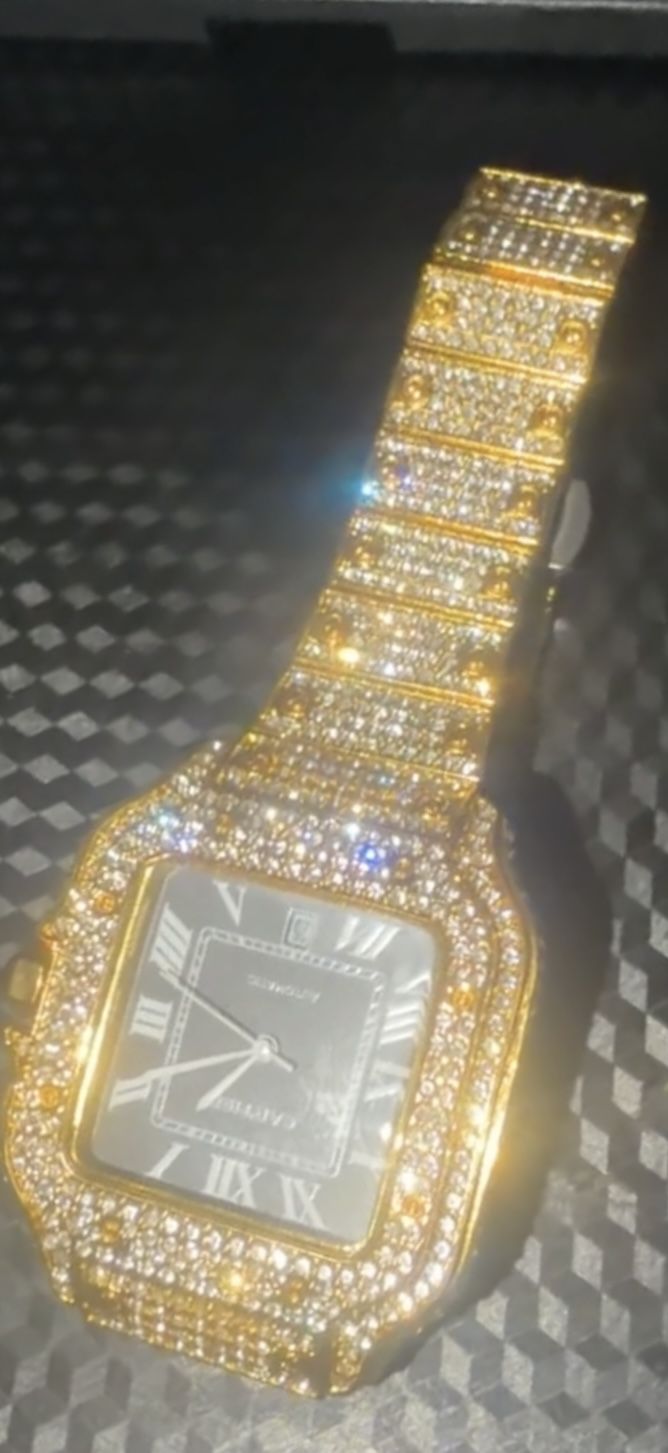 Men’s Iced Out Gold Luxury Watch – Automatic – Santos Style – Box Included