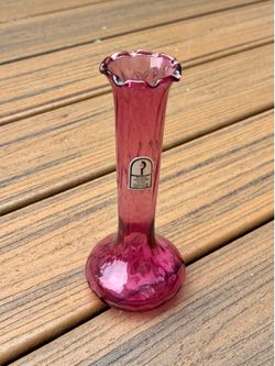 Vintage Pilgrim Art Glass bud vase