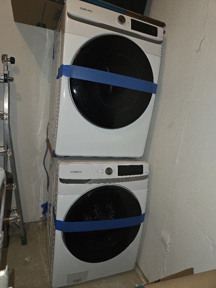 White Samsung Front Loaders Washer & Dryer