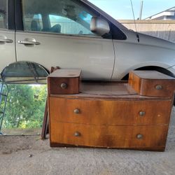 Vintage Vanity Dresser